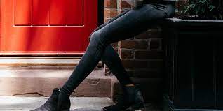 Effortless Chic: Rocking Black Jeans for Women in Any Occasion post thumbnail image