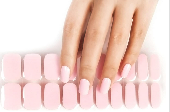 Say Goodbye to Chipped Nails with Gel Nail Wraps post thumbnail image