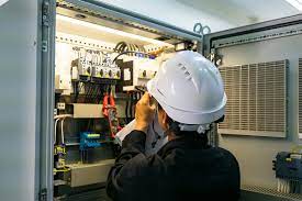 Tampa Commercial Electricians: Your Go-To Partner for Business Electrical Projects post thumbnail image